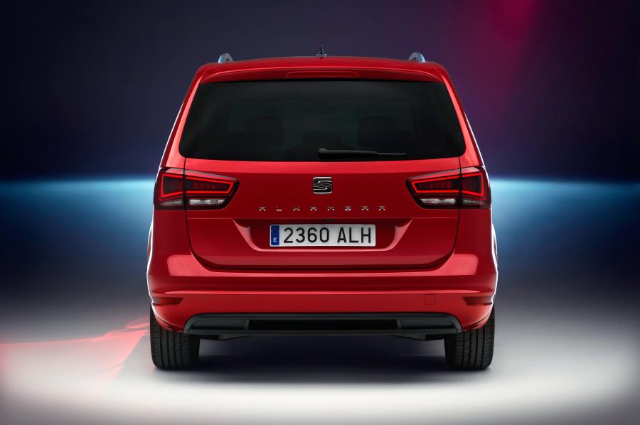 Seat Alhambra 2015 года  (фото 4 из 35)